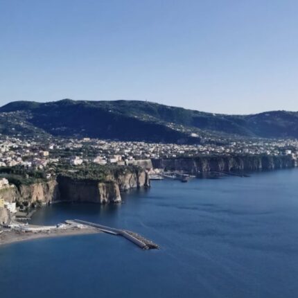 Tour (1/2) from C / Stabia or Sorrento to Amalfi, Positano